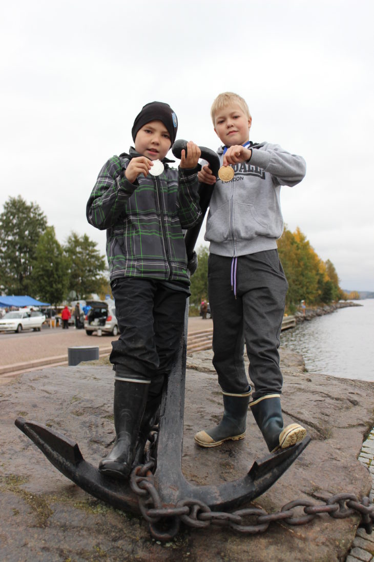 Kalakaverit Eemeli ja Ville pärjäsivät kisassa hyvin.